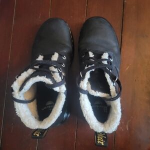 DR MARTEN BONNY W Black Fleece-Lined Lace-Up Boots